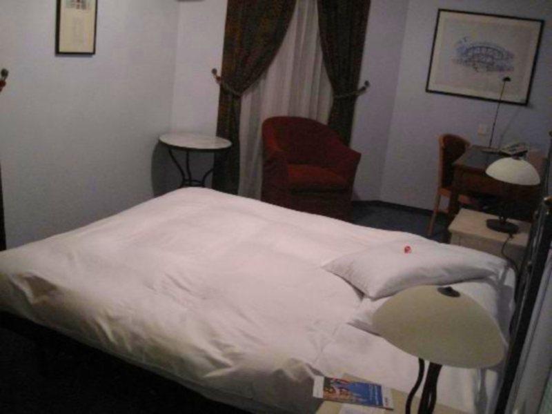 Otel Montana 3*